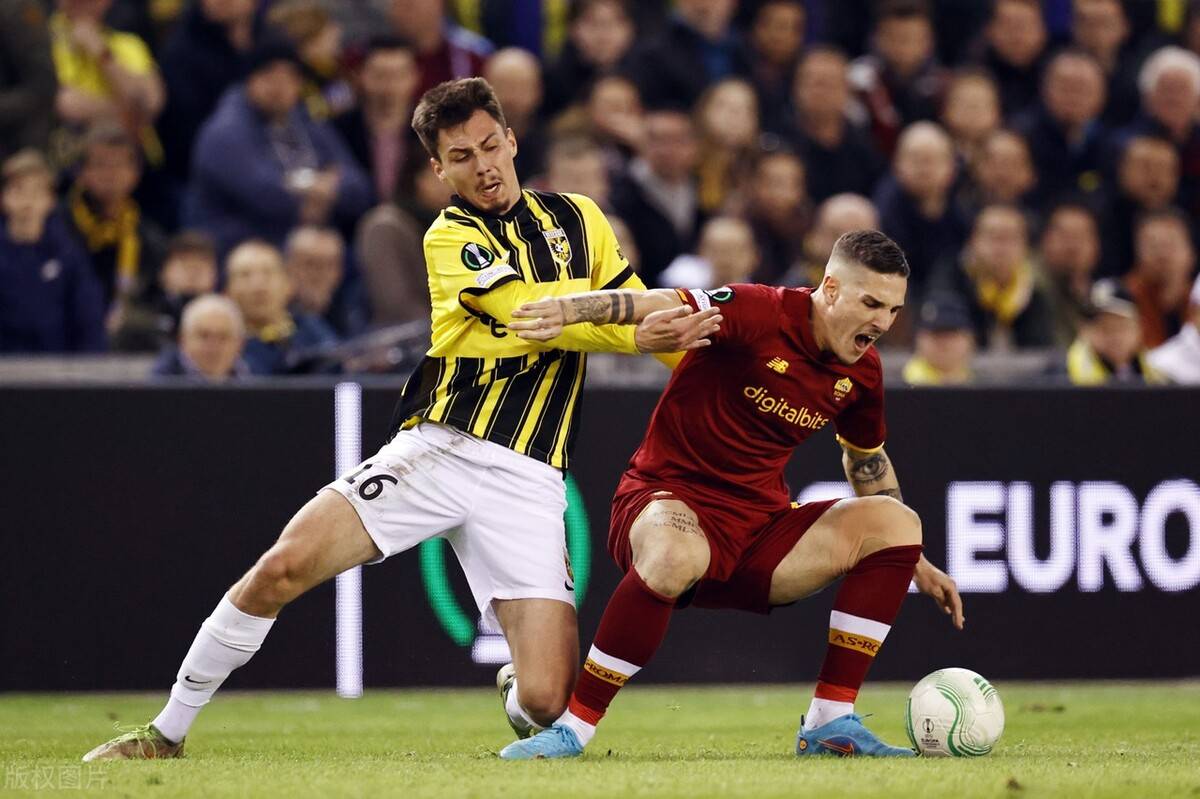 乐鱼app-上海久事窗口期外线爆发，志在欧冠名次提升，信心回归，训练强度明显提升-乐鱼app