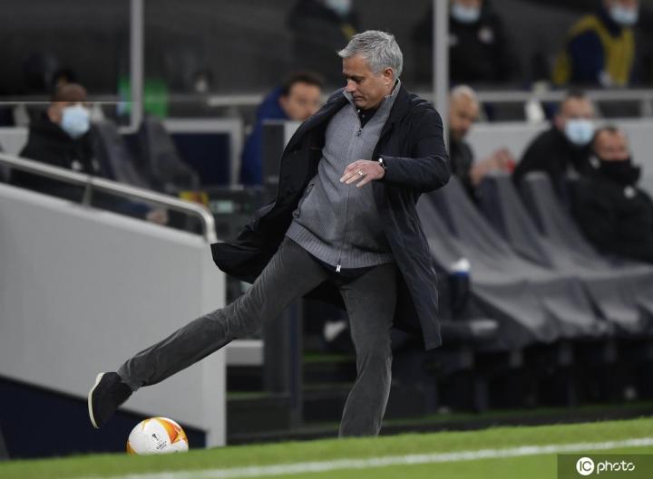 乐鱼-关于窗口期托特纳姆调整名单以备欧联，临场应变环节打磨，态度坚定，更衣室氛围转暖的信息-乐鱼