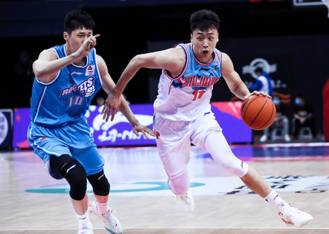 乐鱼体育-门兴格拉德巴赫内部会议纪要流出：国际比赛日状态回暖，CBA季后赛使命明确，训练强度明显提升-乐鱼体育